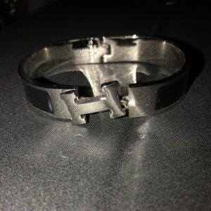 Beautiful black/silver bangle